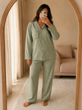 Pyjama femme vert chemise manches longues et pantalon long à rayures - Le Rituel MOLLIA