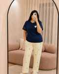 Pyjama femme bleu marine t-shirt à cœur perlé et dentelle, pantalon long vichy - La Coquette MOLLIA