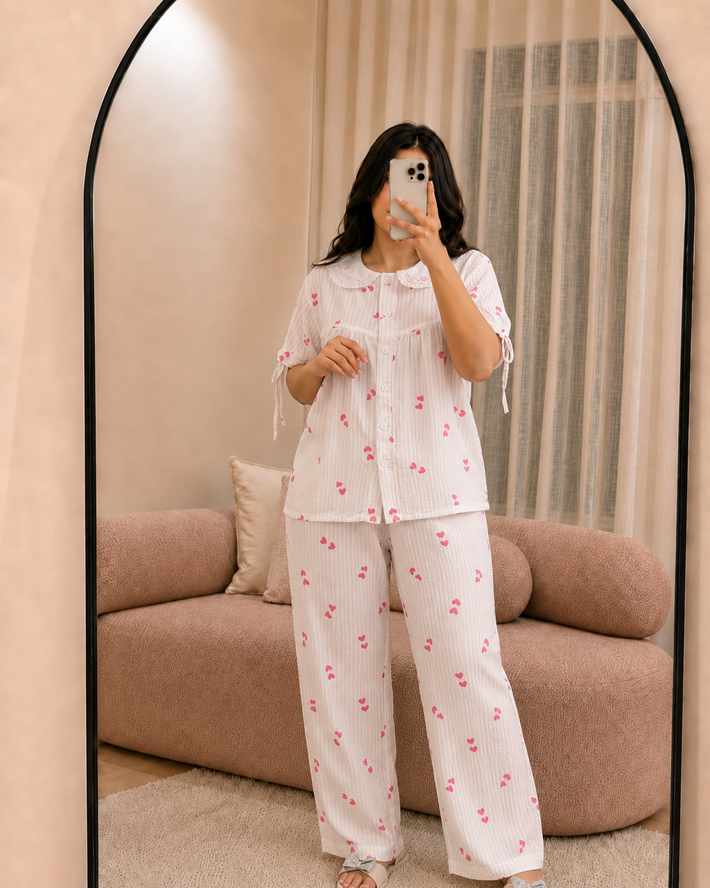 Ensemble pyjama femme chemise col dentelle et pantalon long à imprimé cœurs, coloris rose - Le Coup de Cœur MOLLIA