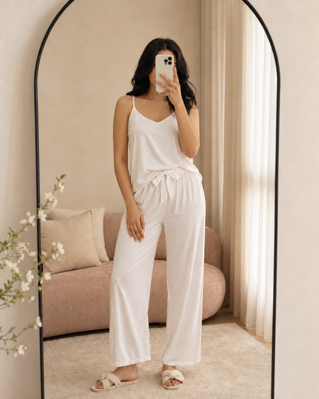 Ensemble pyjama satin femme, coloris blanc — La Soirée